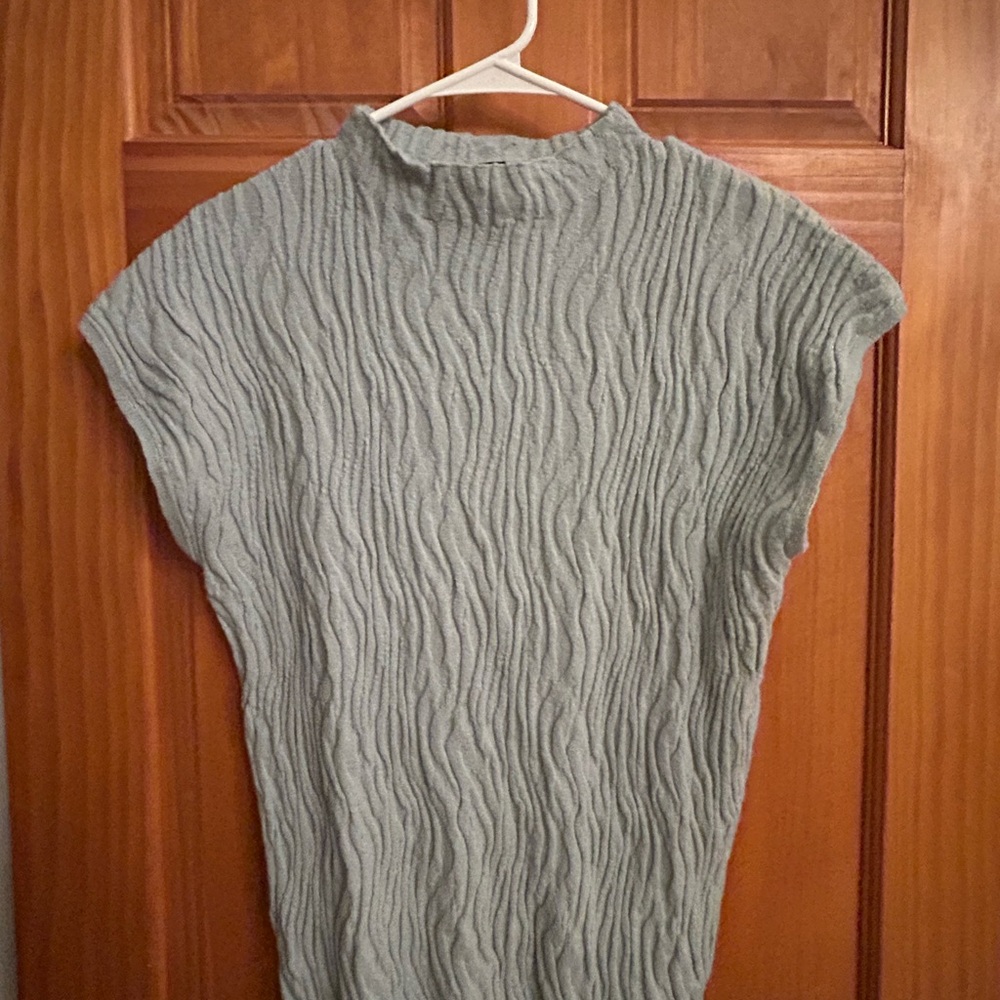 Zara Textured Gray Tunic Top